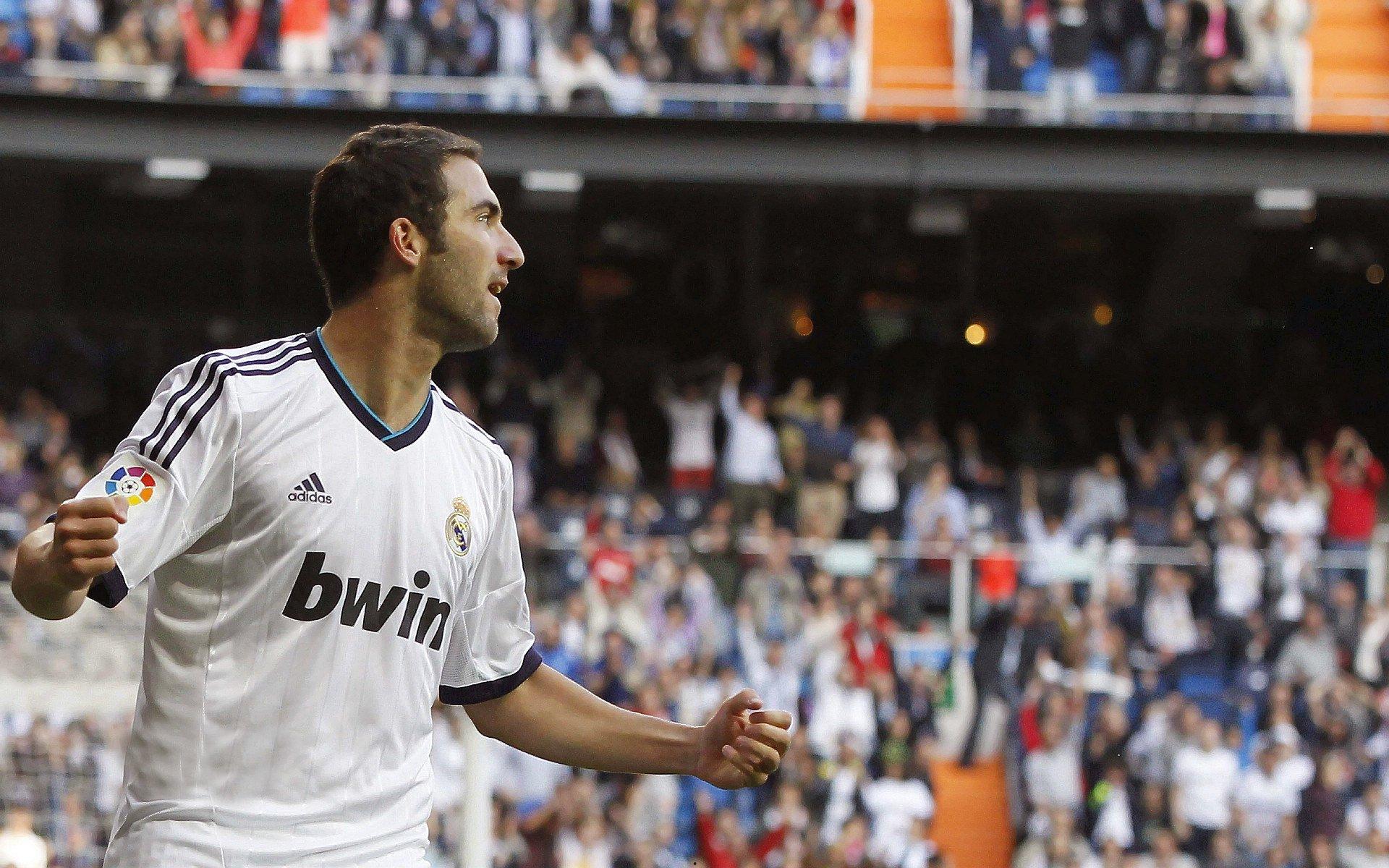 决战前夜!阿隆-戈登积极热身力争登场,丹佛更衣室响起决不放弃最强音