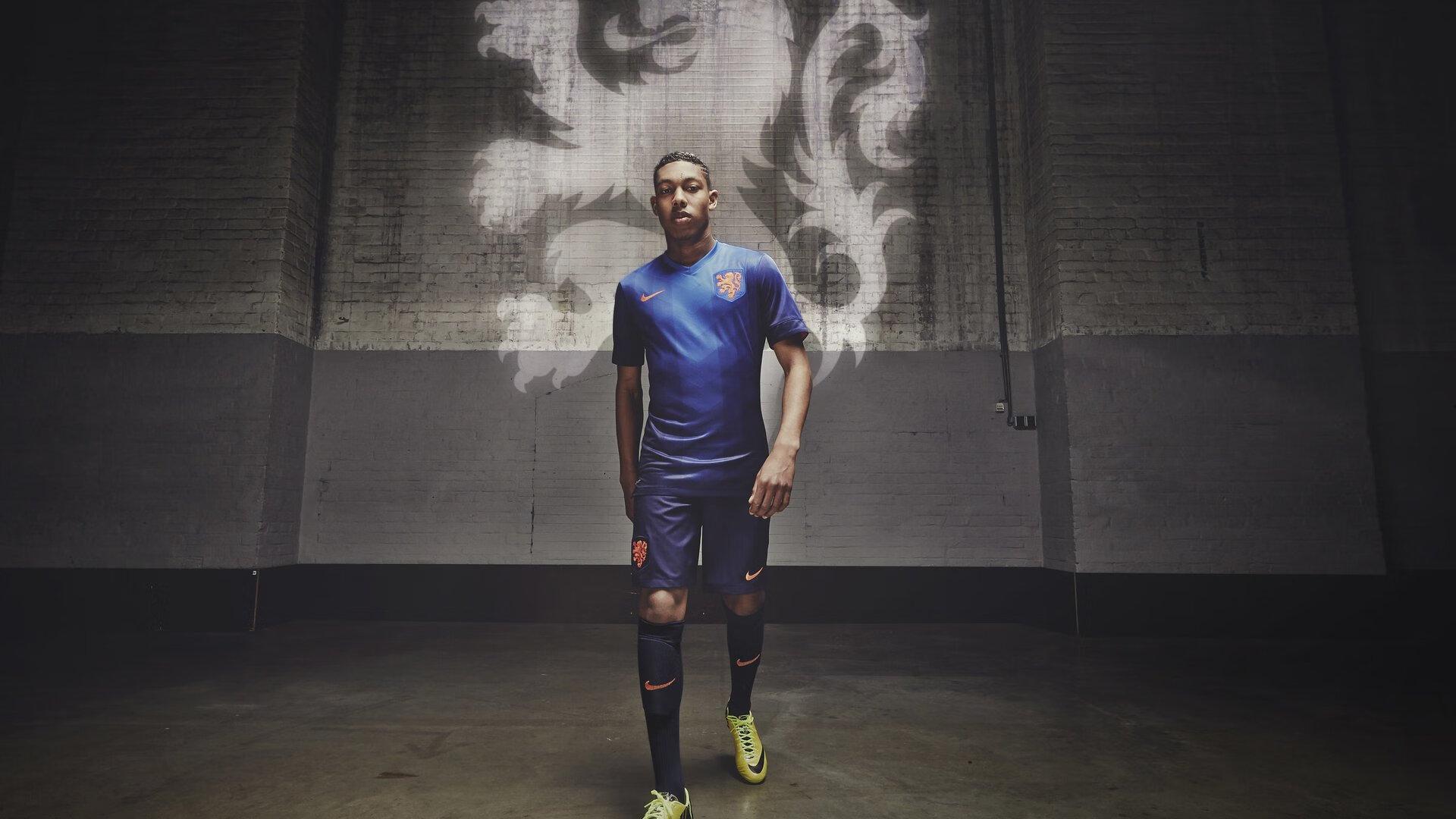 TA：伯恩茅斯同意2500万英镑签夏切尔西门将佩特洛维奇，签约5年